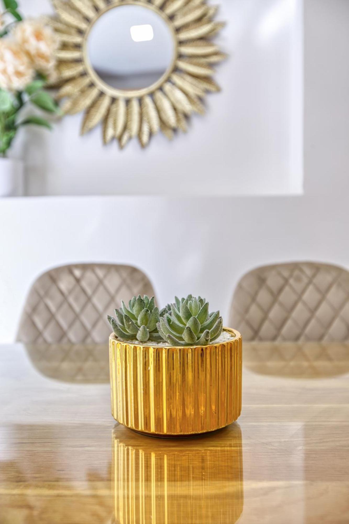 Stylish Valletta Suites Экстерьер фото
