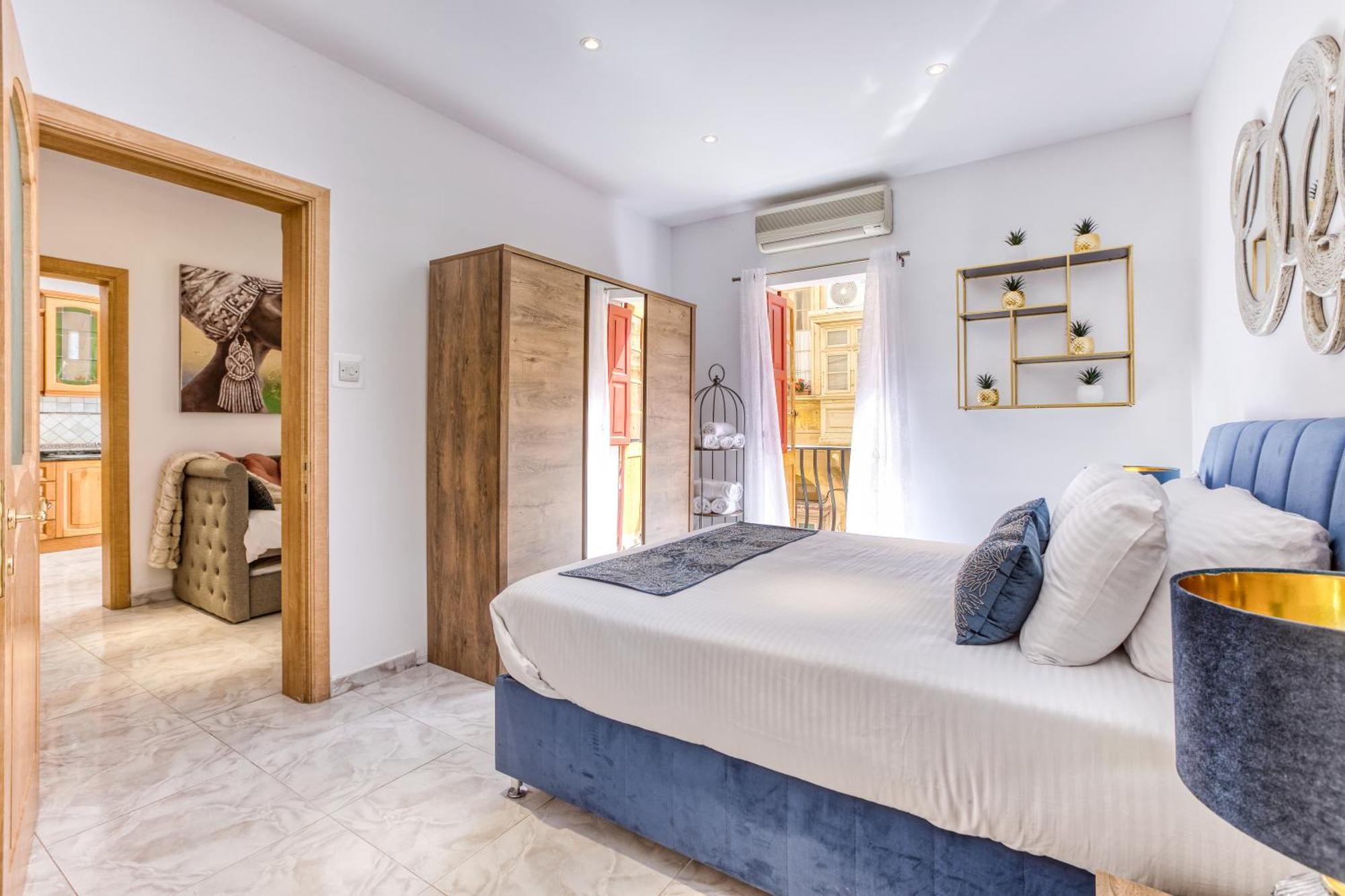 Stylish Valletta Suites Экстерьер фото