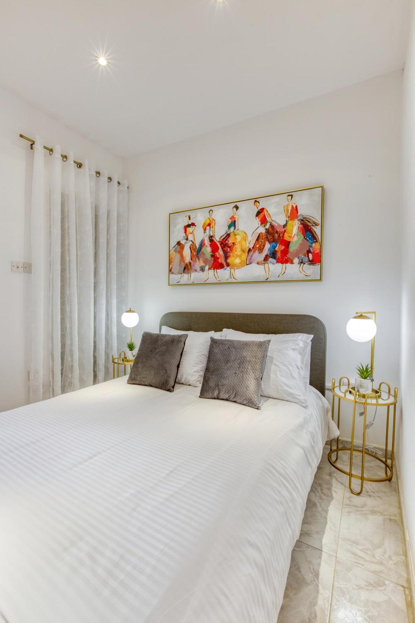 Stylish Valletta Suites Экстерьер фото